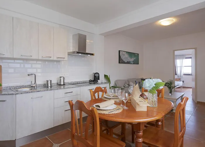 Rooftop View Escape - 1 Minute To Center And Fast Wi-fi Apartment Icod De Los Vinos
