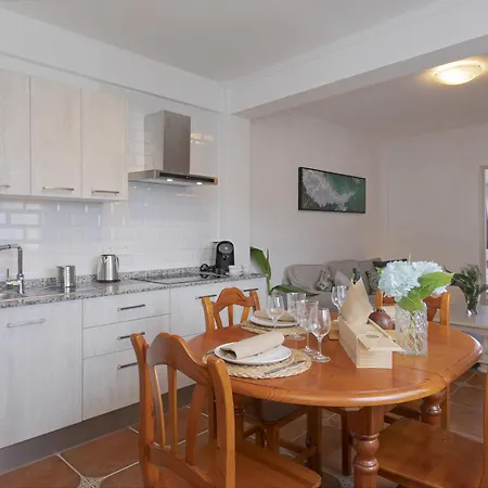 Rooftop View Escape - 1 Minute To Center And Fast Wi-fi Apartment Icod De Los Vinos