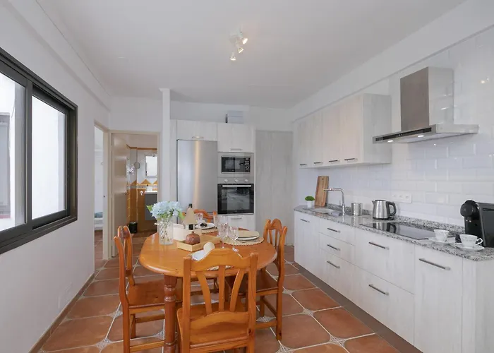 Rooftop View Escape - 1 Minute To Center And Fast Wi-fi Icod De Los Vinos