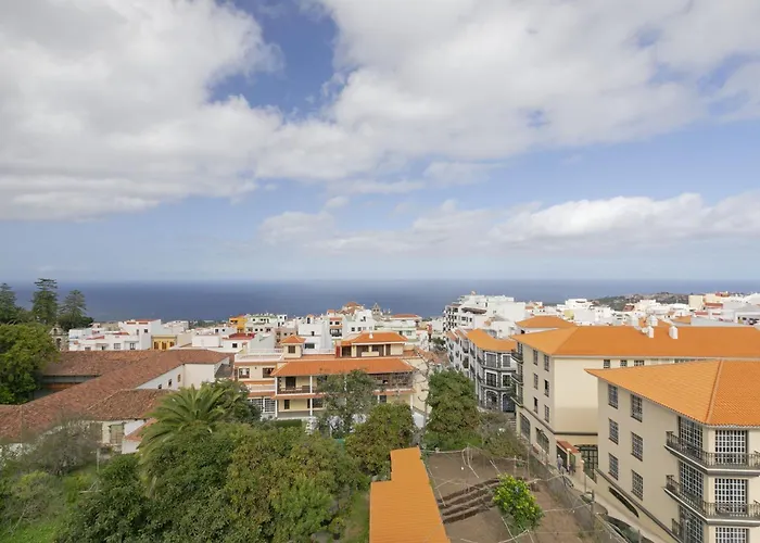 Rooftop View Escape - 1 Minute To Center And Fast Wi-fi